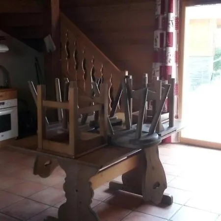 בקתה House Les Chalets De Praroustan *